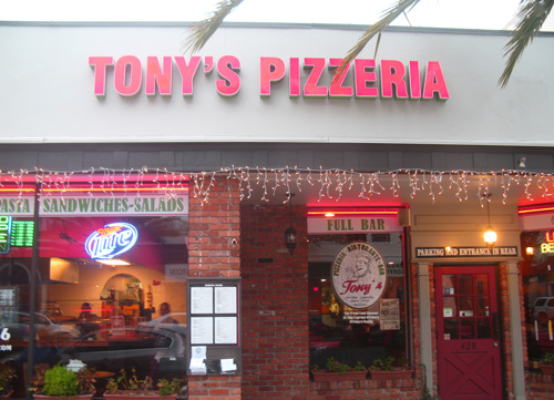 I chose Tony's Pizzeria to leave one dollar tonight. It was a foggy evening.